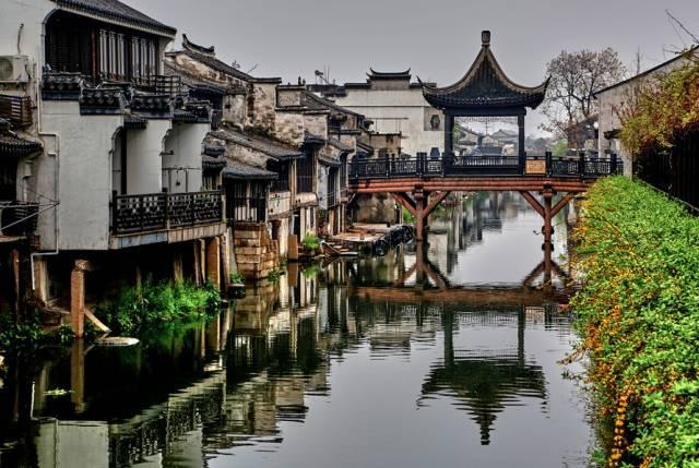大跳跃的方块